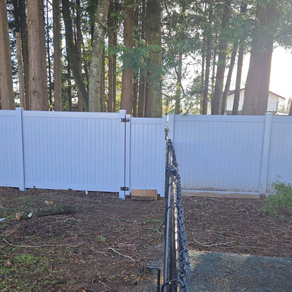 Vinyl Fence Installation